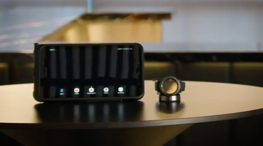 Wearables in Manufacturing Open Real-Time Communication Channels | SBTV