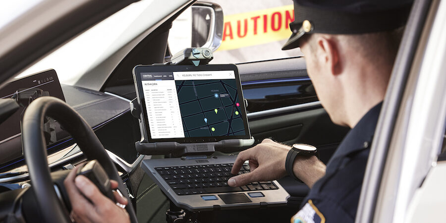 From field to vehicle to office: Cost-saving and productivity benefits of Samsung DeX